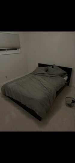 Sexy, chic, minimalist ikea malm bed. Brutalist and cool!
