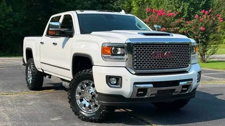 2017 GMC Sierra 2500HD Denali Crew Cab 6.6L V8 L5P Duramax 4x4