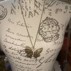 Vintage Butterfly Necklace Doires 