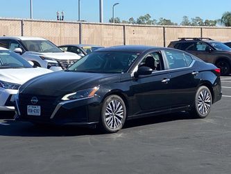 2025 Nissan Altima