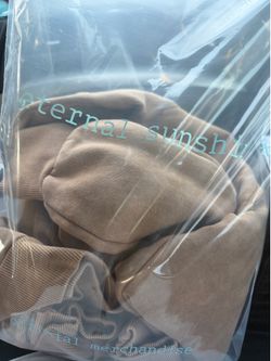 Ariana grande zip up