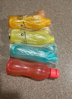 Tupperware Set of 4