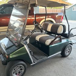 Golf club car