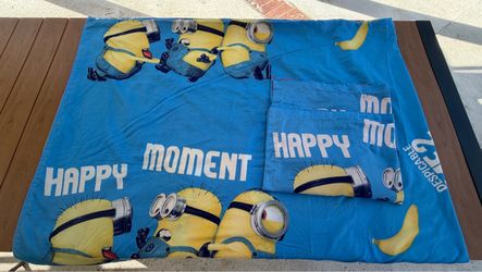 Despicable Me Full/Queen Reversible Duvet Cover & Pillowcases: Clean & Good Condition. Priced 4 Fast Sale!