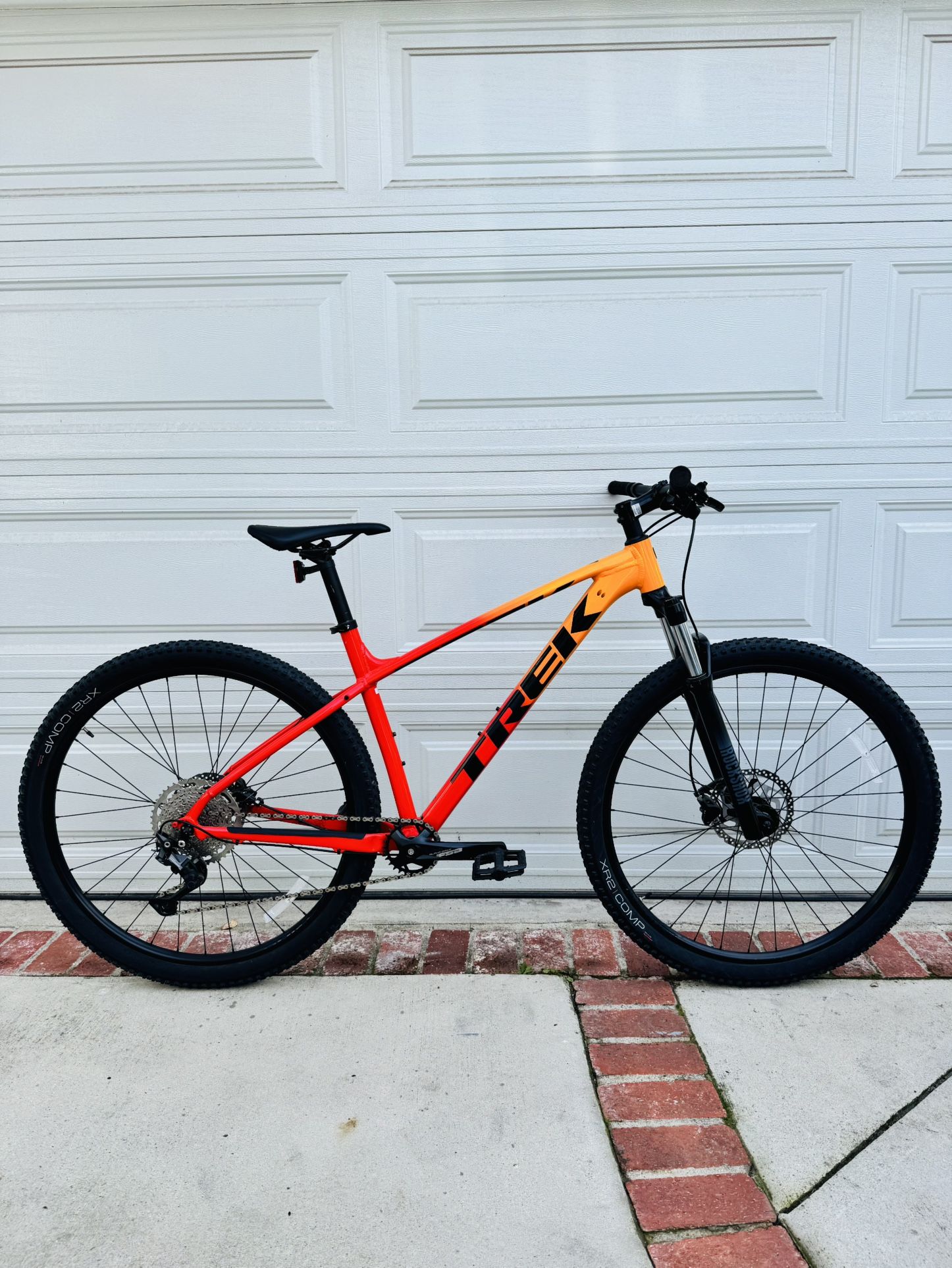 Trek Marlin 7 29er Mountain Bike Large