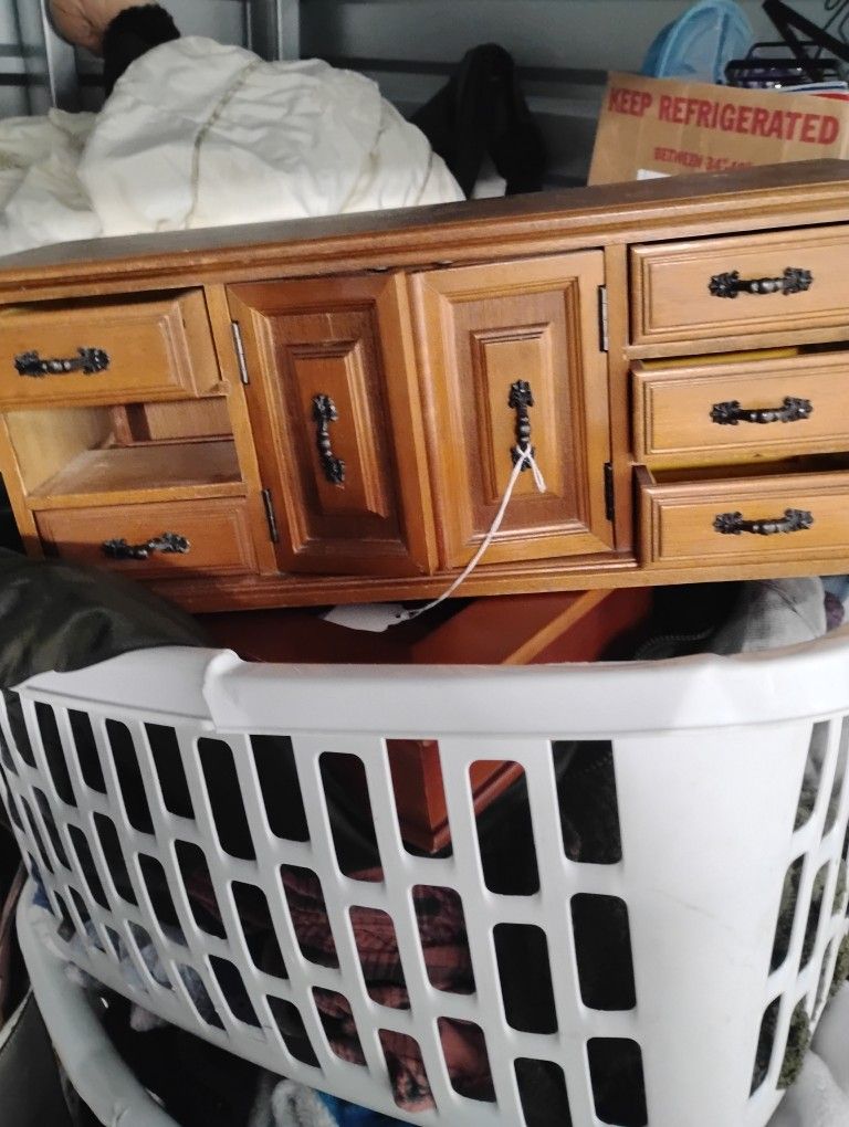 Antique Jewelry Boxes 