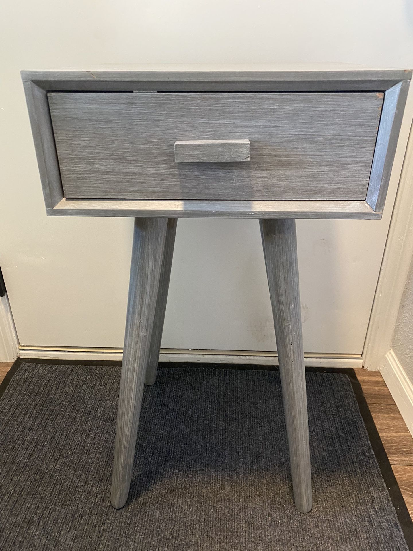 Night Stand/ Side Table