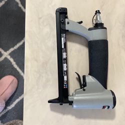 PORTER CABLE US 57T2  Air Upholstery stapler