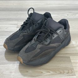 Yeezy 700 Size 12