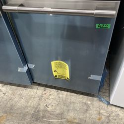 Frigidaire Professional Dishwasher In Stainless Steel New Open Box