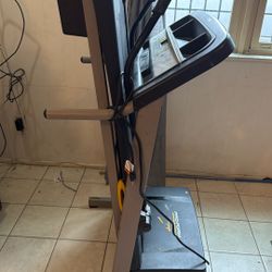 Treadmill 