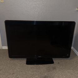 Philips TV 52 Inches model 52fl5704D/F7