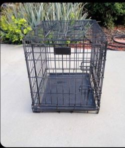 Dog Creat Dog Cage Smaller  Dogs 20" W  X 17" D X ,24" L