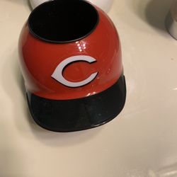 Reds Pen Holder