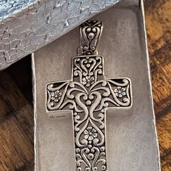 15.70 Grams STERLING SILVER Cross Pendant / Charm Jewelry