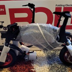 Jetson Bolt Electric Folding Bike (Brand New) with Cargo Basket (Brand New)