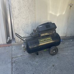 Air Compressor 240 V 33 Gallons