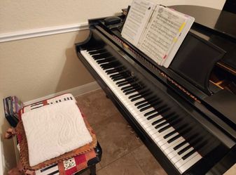 Free Black Grand Piano