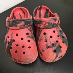 Kids Crocs Sandals – Size 9