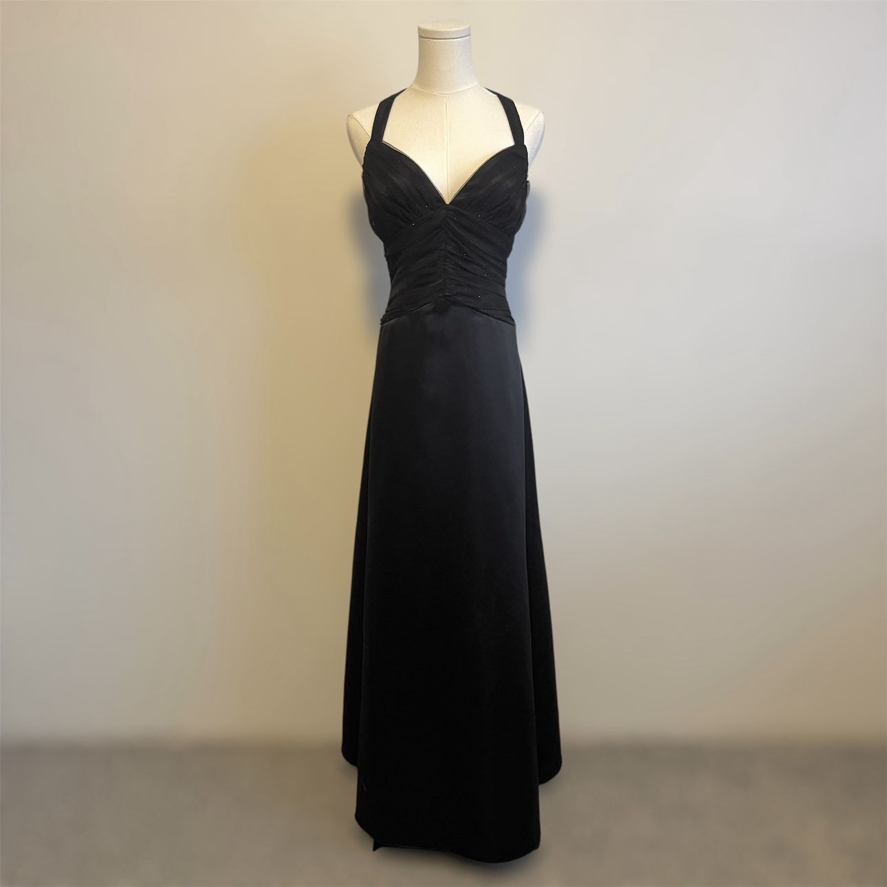 ONYX NITE Vintage Black Glitter Ruched Tulle Bust V Neck Long Formal Prom Dress