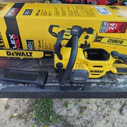DEWALT 60V MAX Cordless Chainsaw, 18 in., Tool Only (DCCS672B)