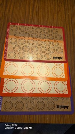 4 silicone baking mats
