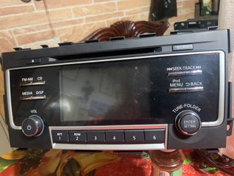 Nissan Altima Stereo Unit 