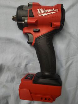 M18 Milwaukee impact wrench 1/2in tool only