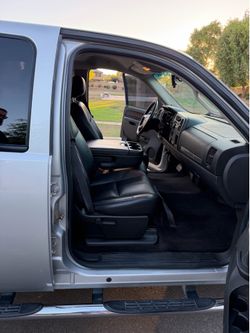 2011 GMC Sierra SLE Crew Cab 2WD