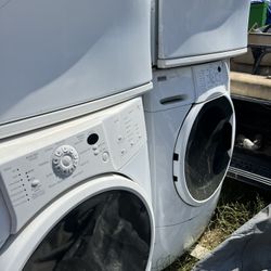 Kenmore Smart Washer&dryer 