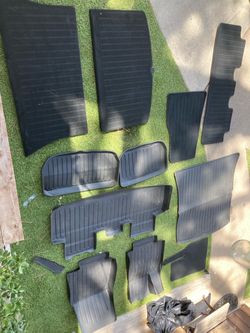 Tesla Model Y Floor Mats (All Seats Including Front Trunk and Back Trunk)
