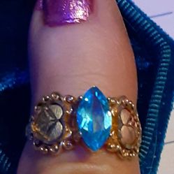 Blackhills Gold London Blue Topaz Ring