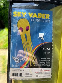 Brand new “Sky Vader” Octopus kite