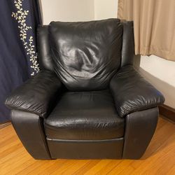 Postmodern Jaymar Oversized Club Chair in Black Leather