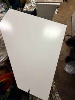 Conner desk like new