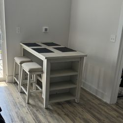 Brook Creek 5 Piece Dining Set