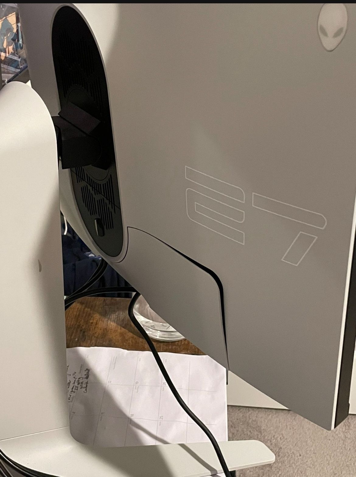 *BROKEN SCREEN* Alienware Monitor AW2720HF 27inch Screen