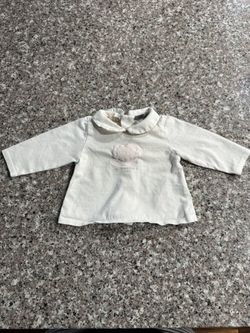 BABY BURBERRY TOP SZ 3 M