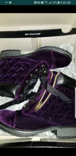 Juicy couture boots size 2