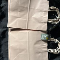 8 Spritz Pink Gift Bags 