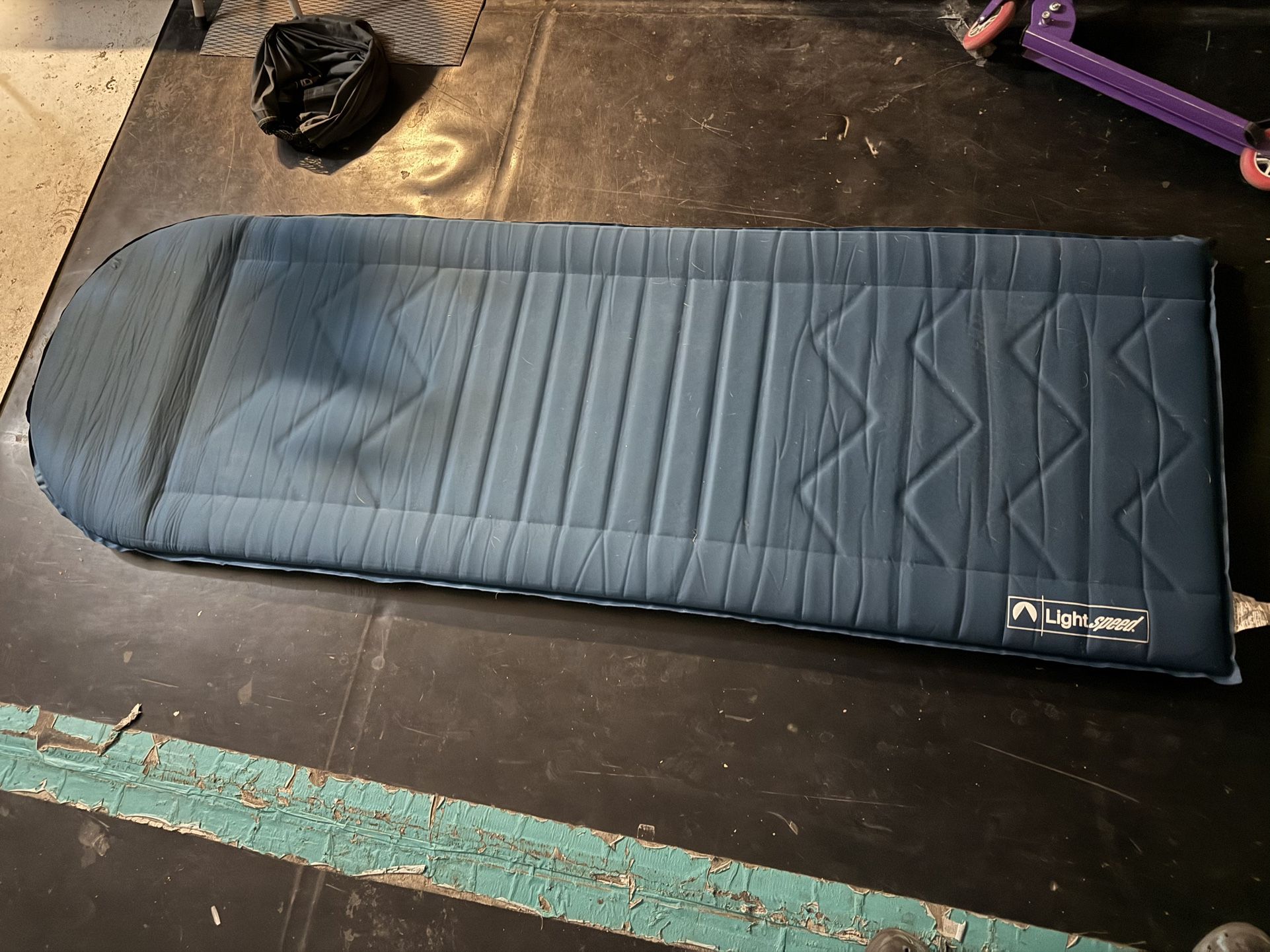 AIR MATTRESS FOR CAMPING — LIGHTSPEED AIR MATTRESS — WILL NEGOTIATE PRICE
