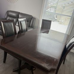 Daining Table 