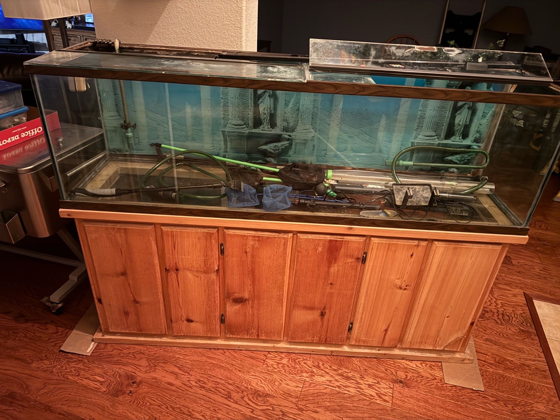 120 gallon fish aquarium with stand and filters