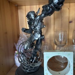 Chrome Pulsefire Ezreal Statue