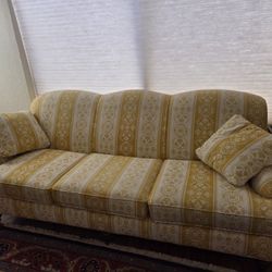 Pierre Deux Couch Very Good Condition