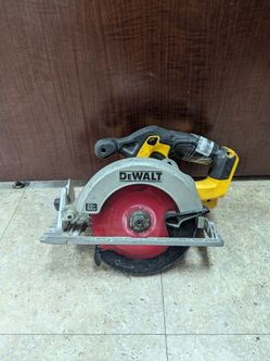DEWALT M:DCS391 CIRCULAR SAW