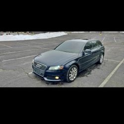 2010 Audi A4 · 2.0T Avant Quattro Premium Wagon 4D
