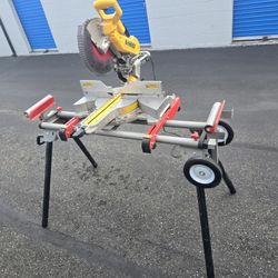 Dewalt 12" Sliding Miter Saw With Folding Stand