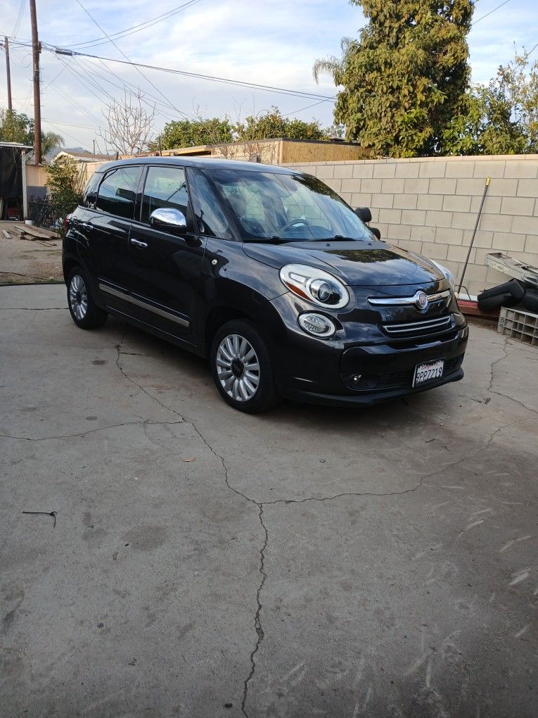 2015 Fiat 500l