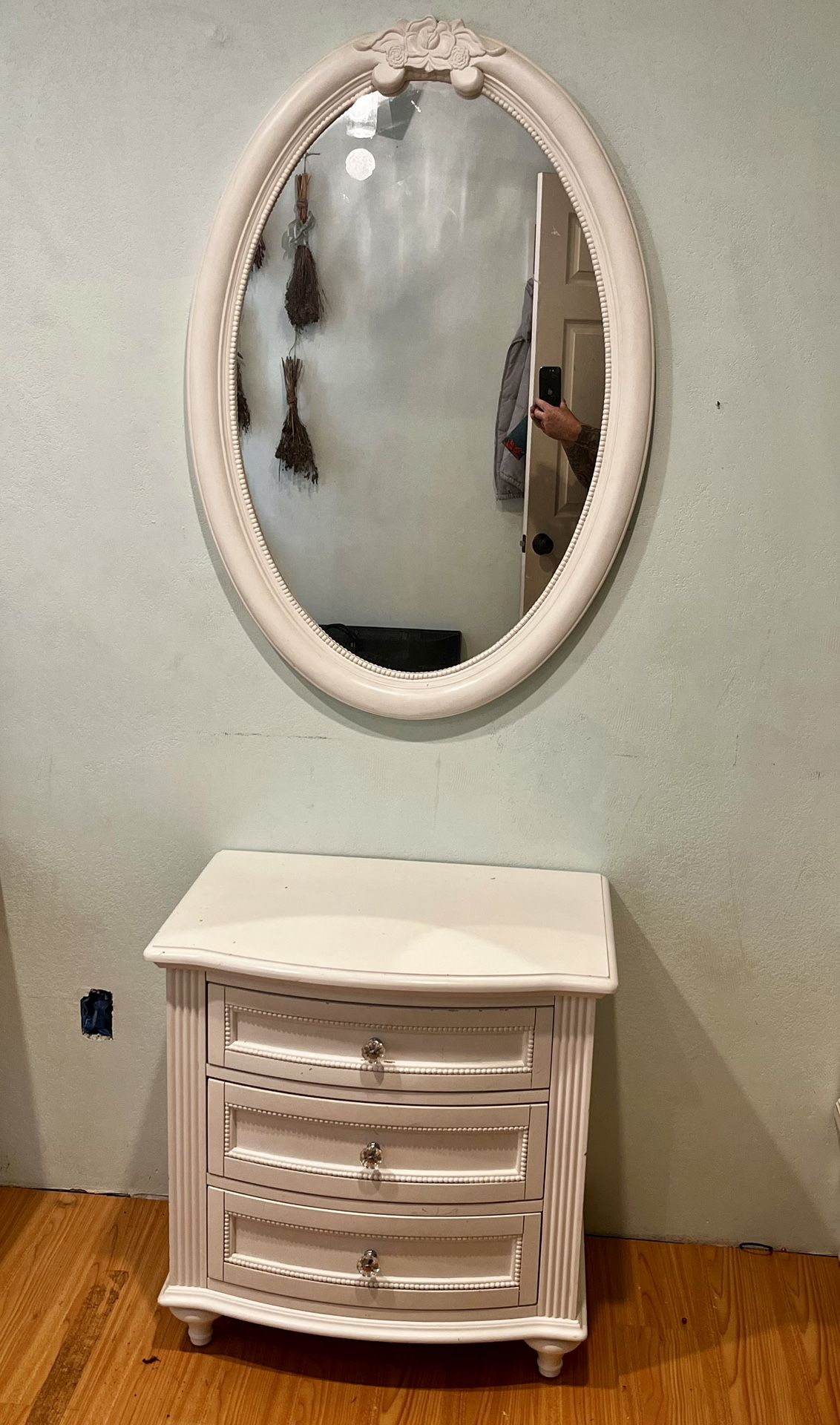 White Nightstand With Mirror